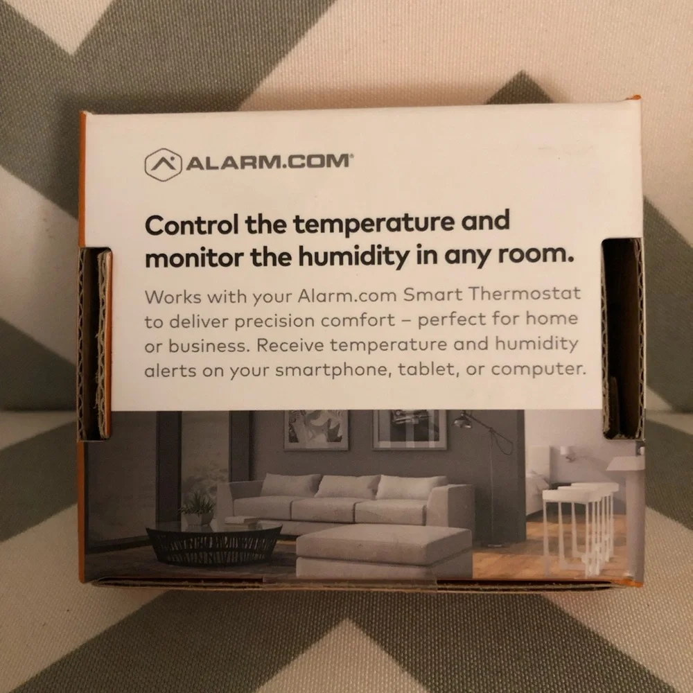 Alarm.com Temperature Sensor - Picture 2 of 6